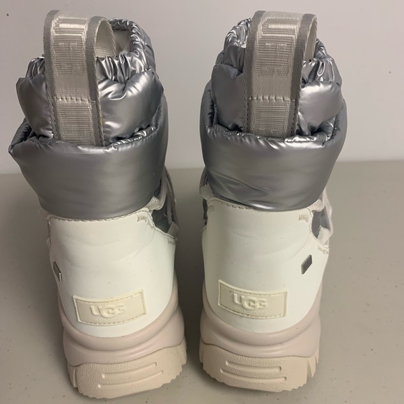 Ugg Yose Puffer Snow Boots - Picture 5 of 7